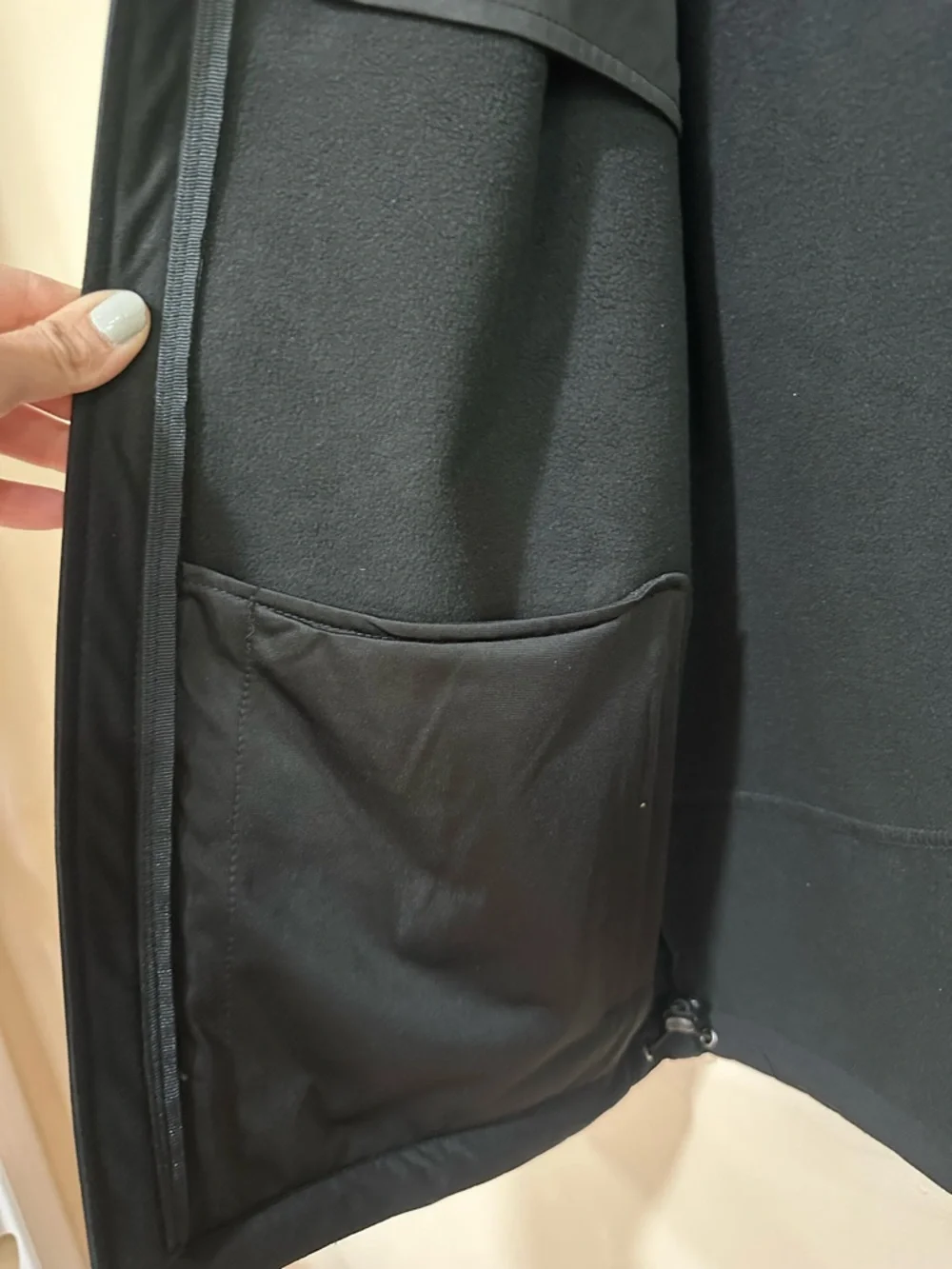 Men’s Lexus Racing Black Softshell Jacket. Size M - Picture 7 of 10